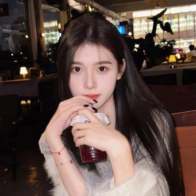 火车上的女孩2021